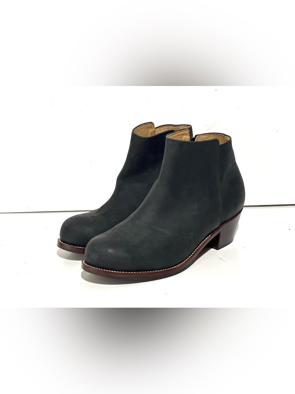 Adelante The Granada Women's 9.5 Bootie Black Soft Leather Side Zip Ankle Boots